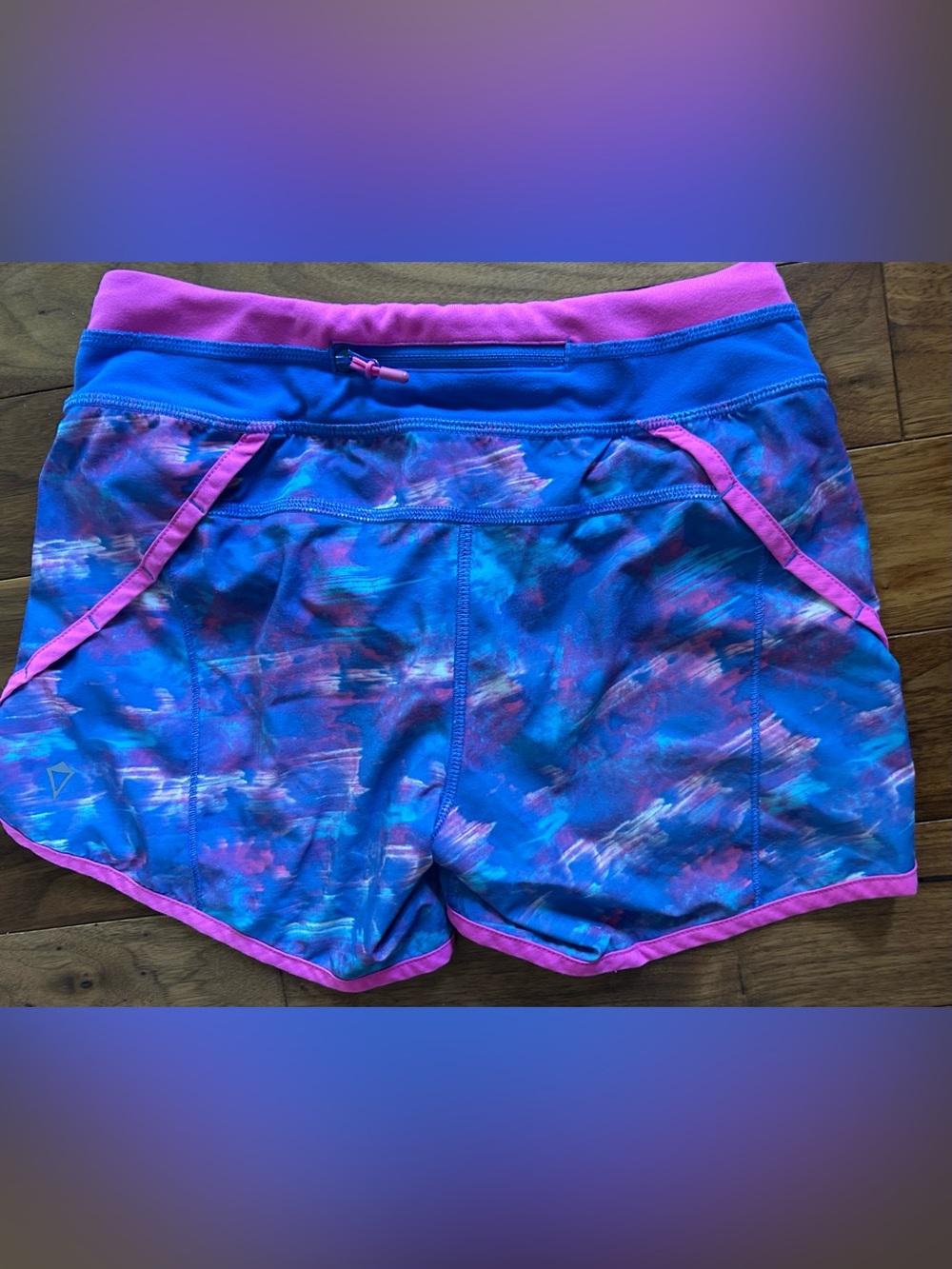 IVIVVA by LULULEMON girls size 14 speedy shorts
